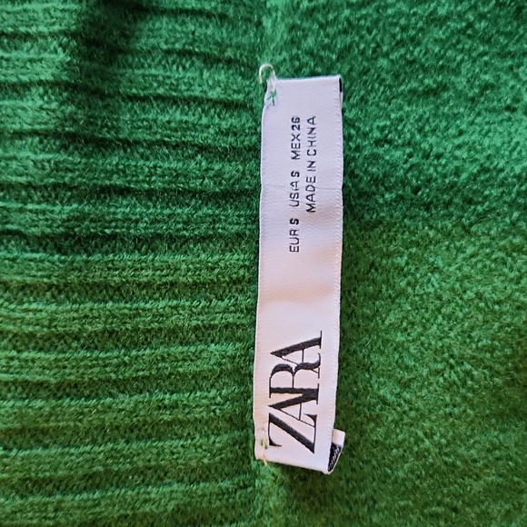 Green Wool Cropped Cardigan Zara Size Small - Picture 4 of 8